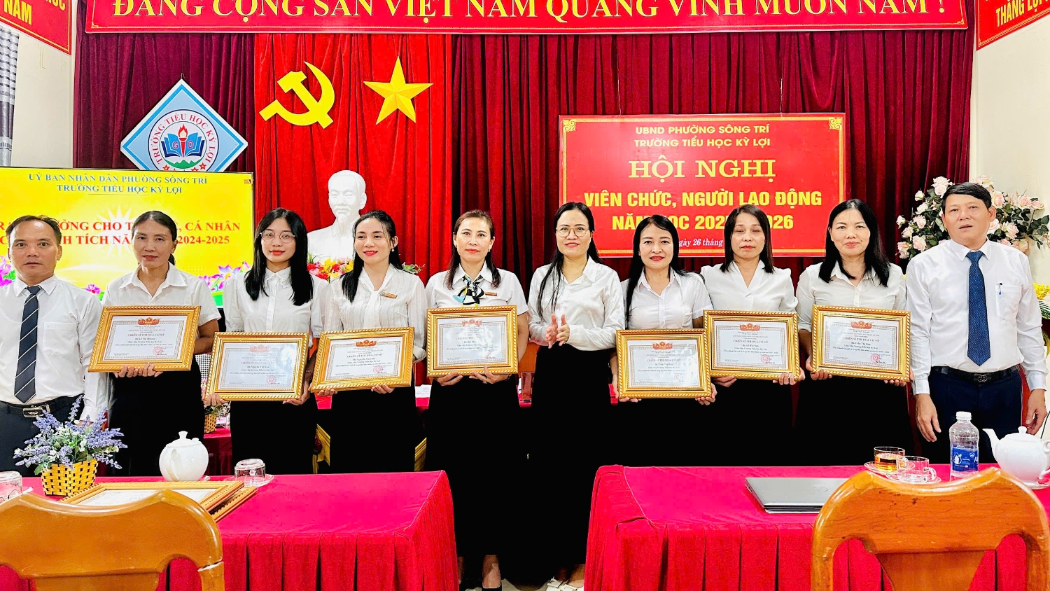 TRƯỜNG TIỂU HỌC KỲ LỢI (PHƯỜNG SÔNG TRÍ) TỔ CHỨC THÀNH CÔNG HỘI NGHỊ VIÊN CHỨC, NGƯỜI LAO ĐỘNG NĂM HỌC 2025 – 2026