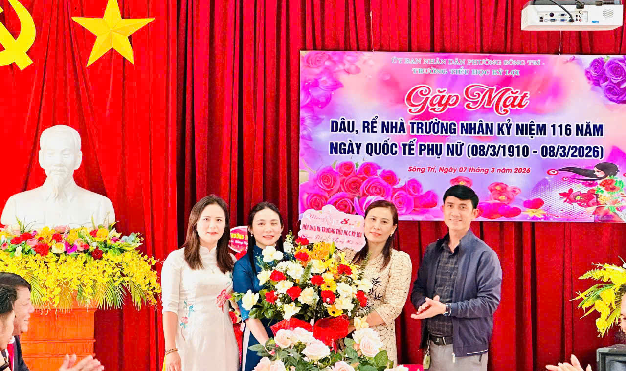 z7597532592858 e102e561cc3388de59893e59186db3b5